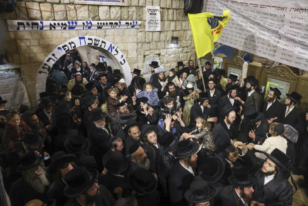תיעוד: כך נראה מסע הרבבות לעבר ציון הרשב"י במירון