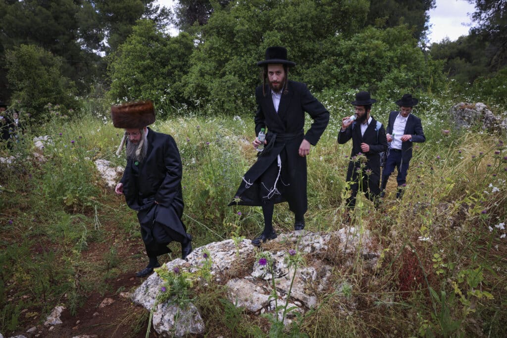 תיעוד: כך נראה מסע הרבבות לעבר ציון הרשב"י במירון