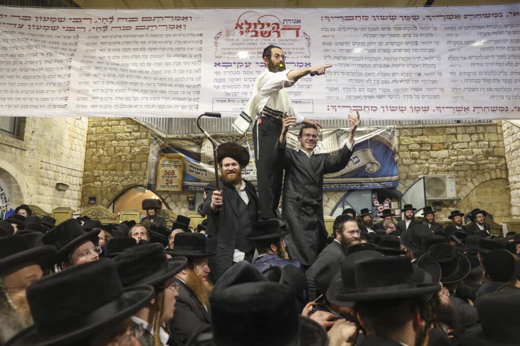תיעוד: כך נראה מסע הרבבות לעבר ציון הרשב"י במירון