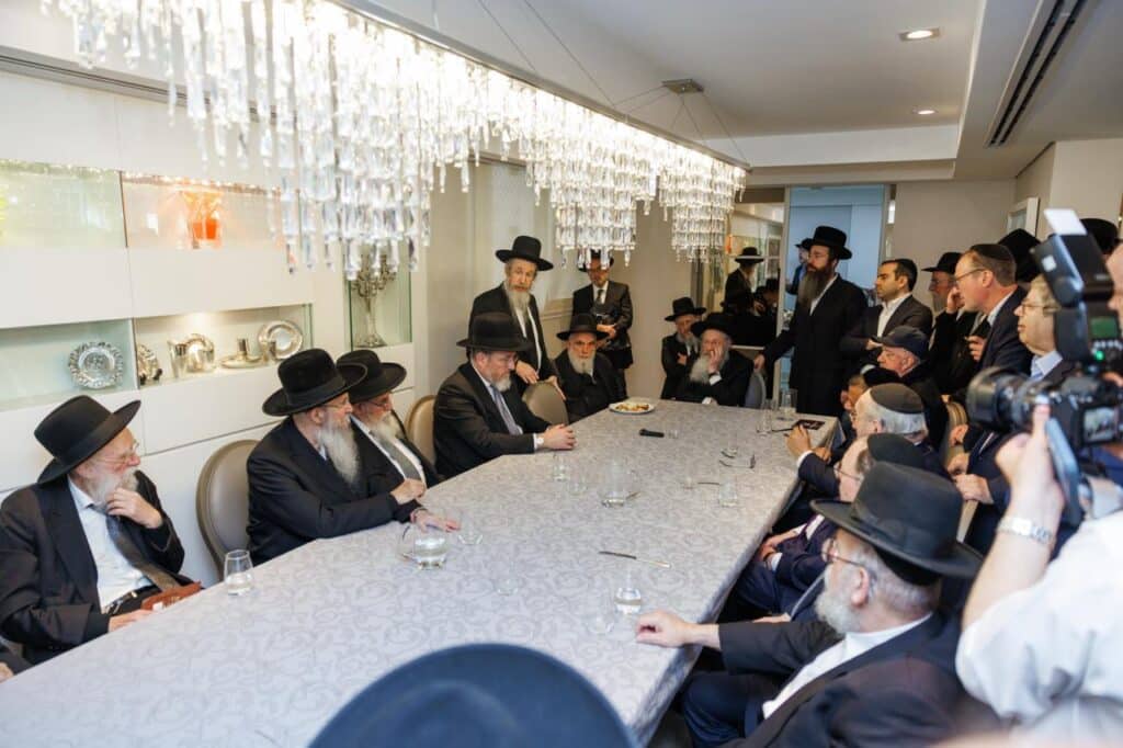 מסע "קרן עולם התורה" נפתח: גדולי ישראל נחתו בסאו פאולו
