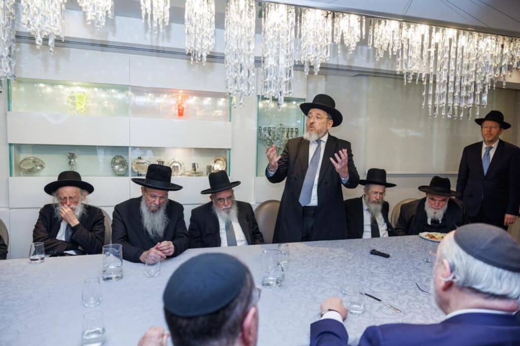 מסע "קרן עולם התורה" נפתח: גדולי ישראל נחתו בסאו פאולו