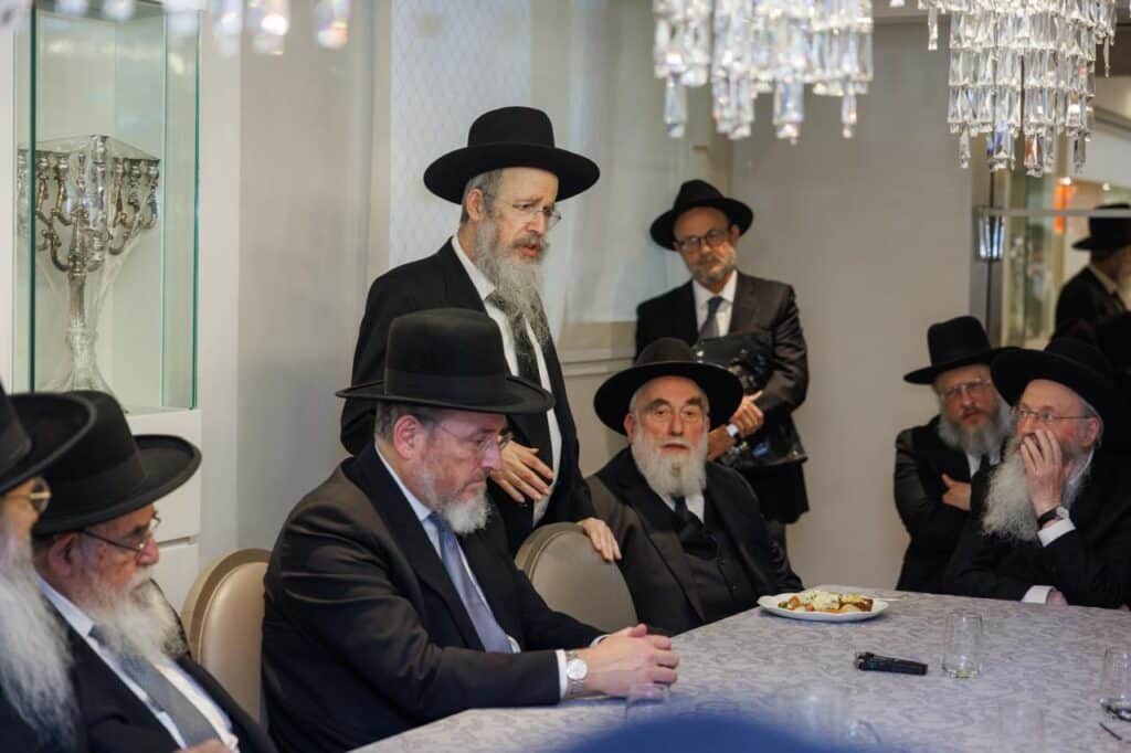 מסע "קרן עולם התורה" נפתח: גדולי ישראל נחתו בסאו פאולו