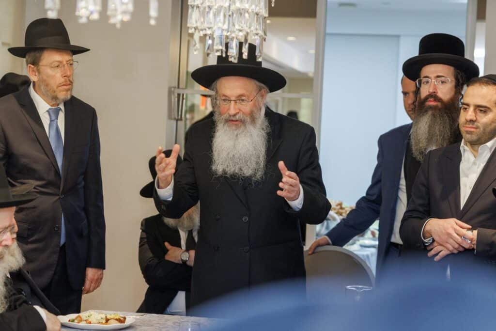 מסע "קרן עולם התורה" נפתח: גדולי ישראל נחתו בסאו פאולו