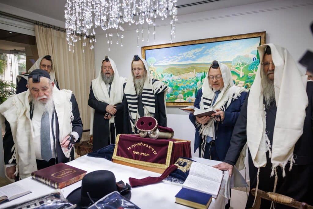 מסע "קרן עולם התורה" נפתח: גדולי ישראל נחתו בסאו פאולו
