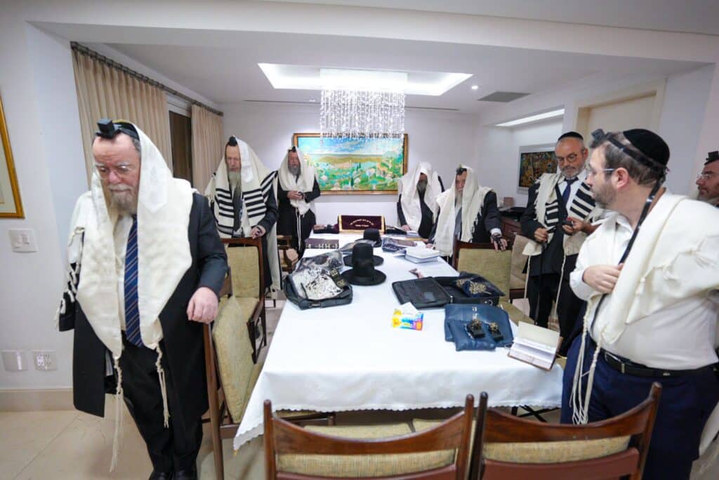 מסע "קרן עולם התורה" נפתח: גדולי ישראל נחתו בסאו פאולו
