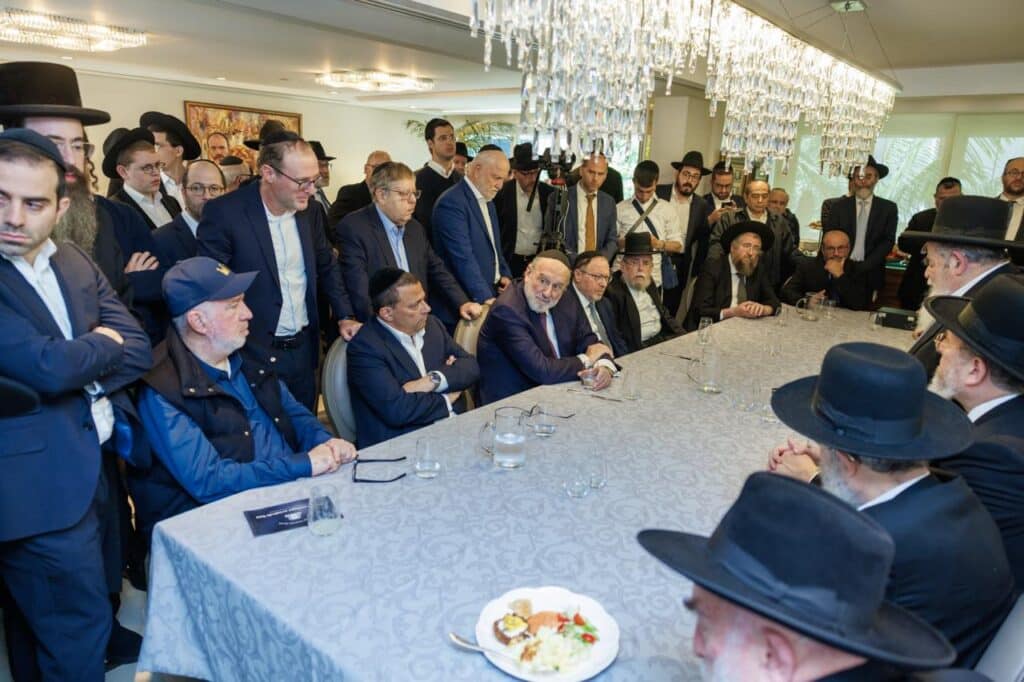 מסע "קרן עולם התורה" נפתח: גדולי ישראל נחתו בסאו פאולו