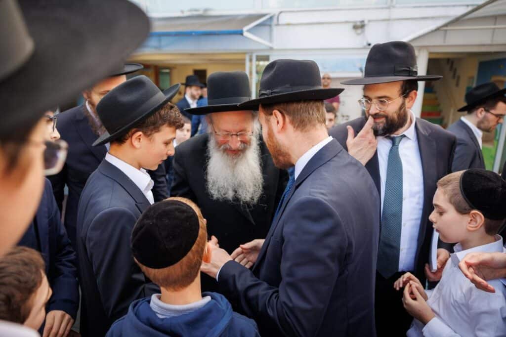 מסע "קרן עולם התורה" נפתח: גדולי ישראל נחתו בסאו פאולו