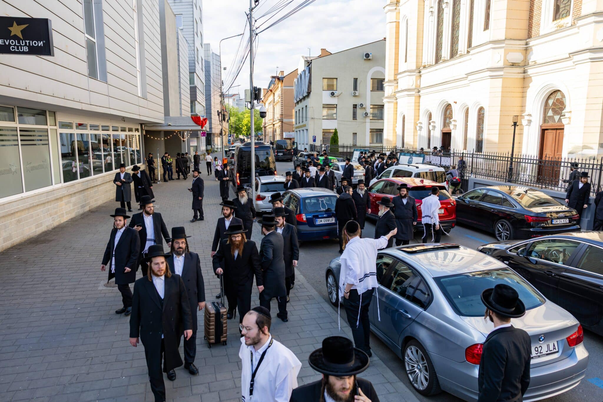 המסע לאירופה: האדמו"ר מסאטמר הגיע לסיגעט שברומניה