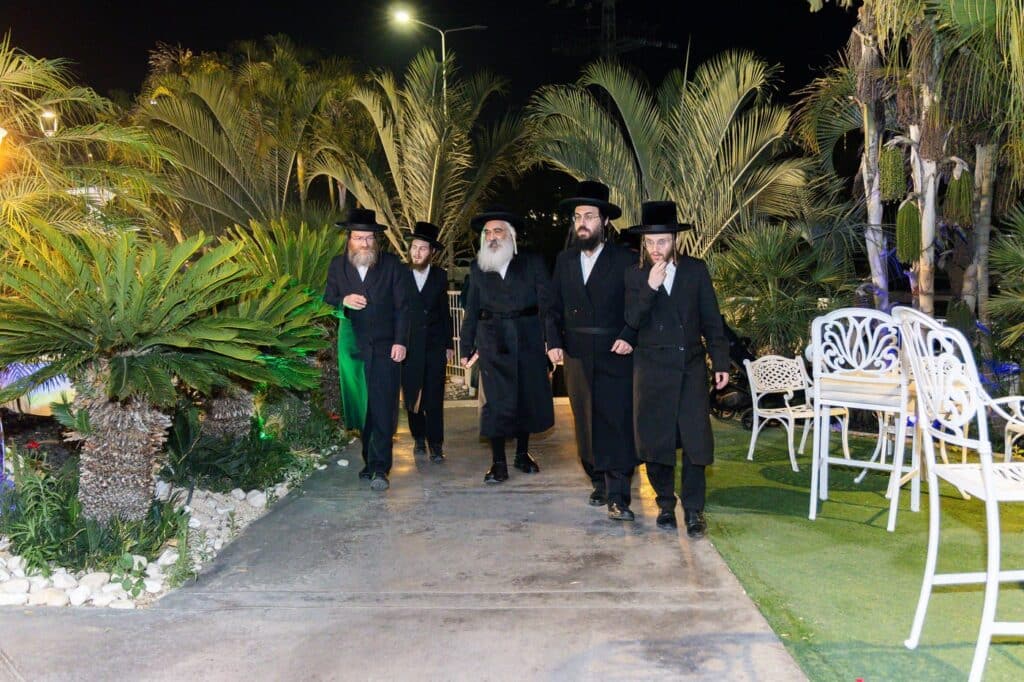 גלריה: החסידות הקנאית מירושלים חגגו בגן האירועים בטבריה