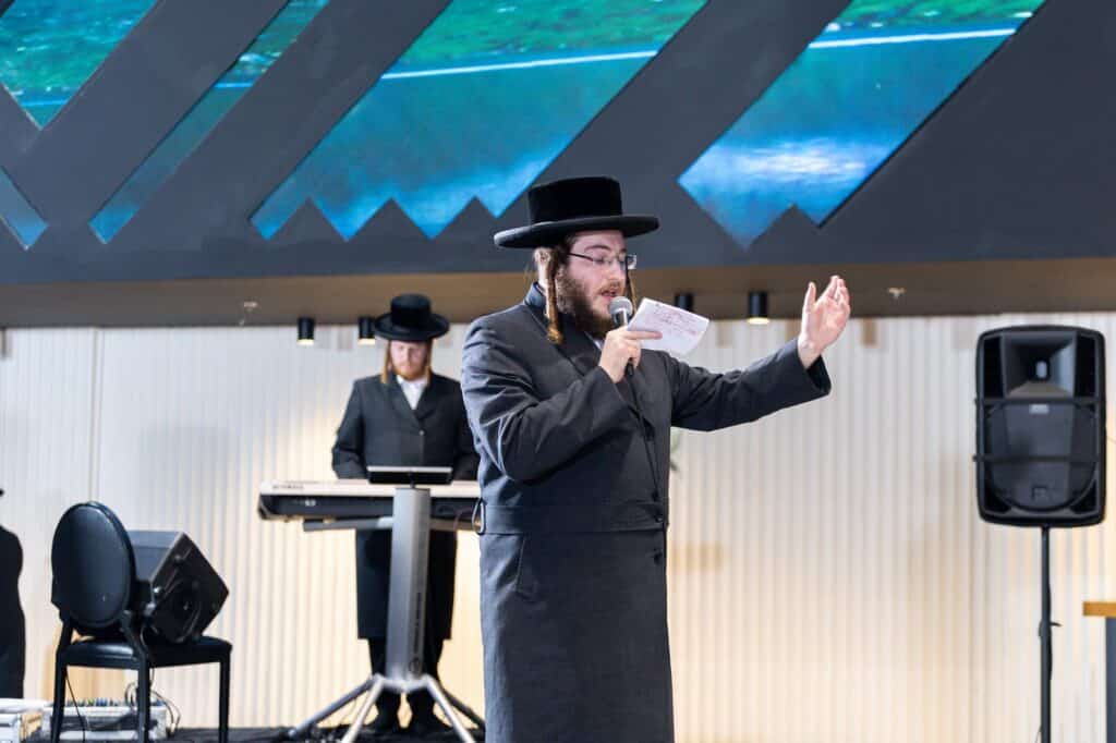 גלריה: החסידות הקנאית מירושלים חגגו בגן האירועים בטבריה