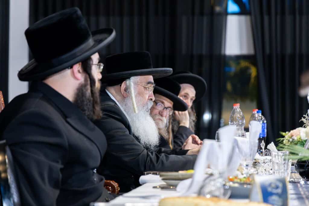גלריה: החסידות הקנאית מירושלים חגגו בגן האירועים בטבריה