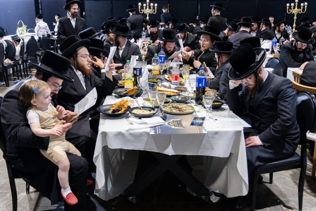 גלריה: החסידות הקנאית מירושלים חגגו בגן האירועים בטבריה