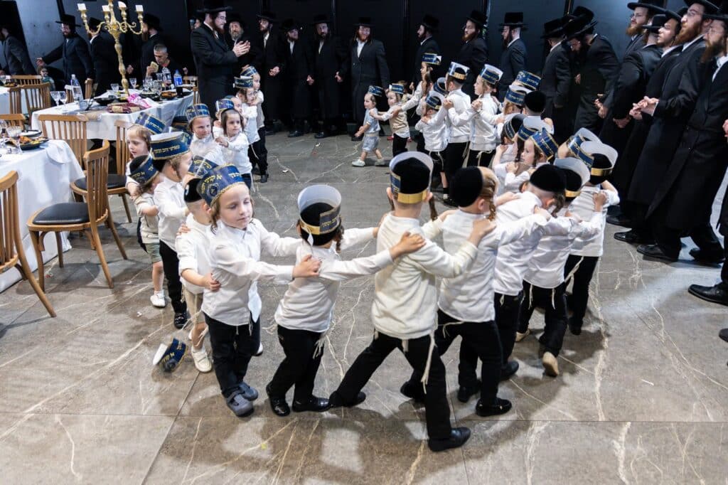 גלריה: החסידות הקנאית מירושלים חגגו בגן האירועים בטבריה