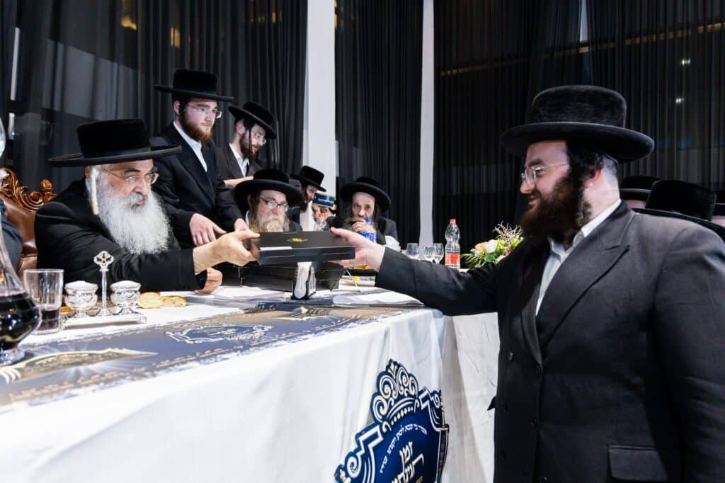 גלריה: החסידות הקנאית מירושלים חגגו בגן האירועים בטבריה
