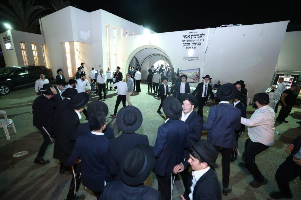 26 כהנים וחמור אחד: כך חגגו במושב ברכיה את המצווה הנדירה