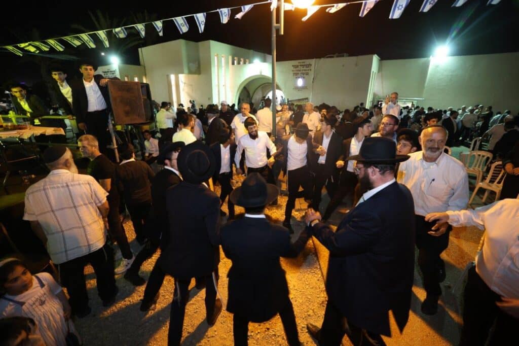26 כהנים וחמור אחד: כך חגגו במושב ברכיה את המצווה הנדירה