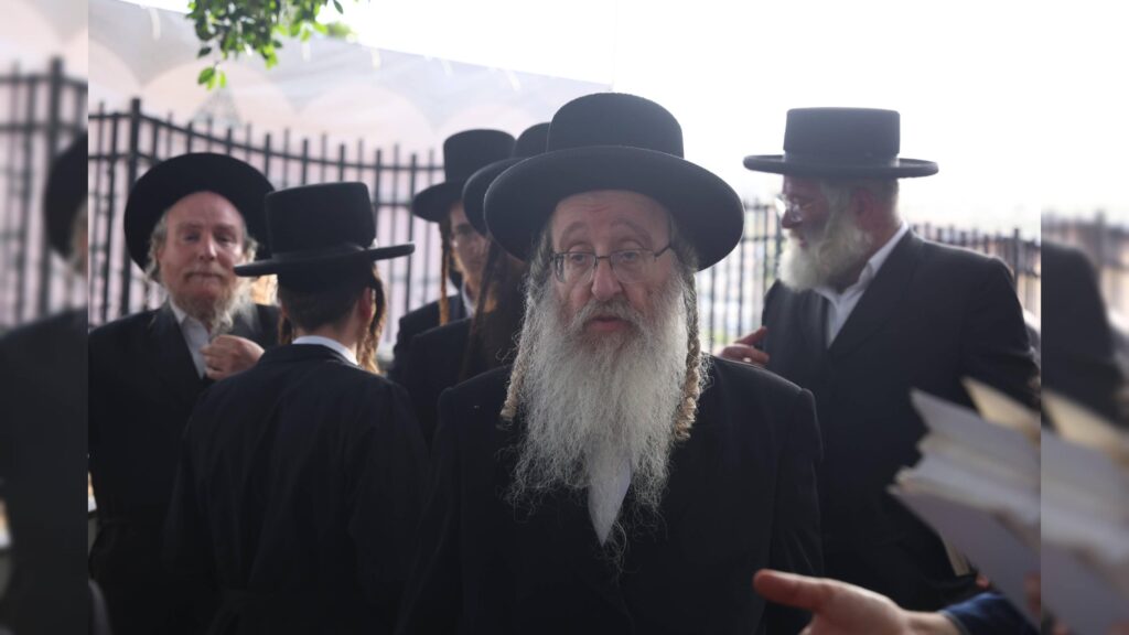 בראשות האדמו"רים: אלפים עלו לציון השל"ה הקדוש בטבריה