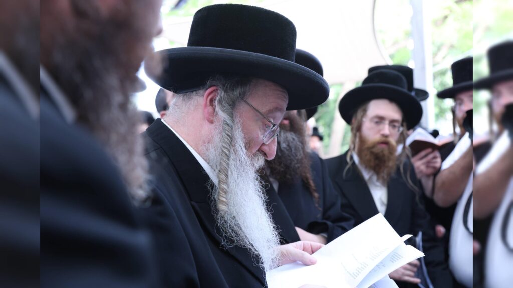 בראשות האדמו"רים: אלפים עלו לציון השל"ה הקדוש בטבריה