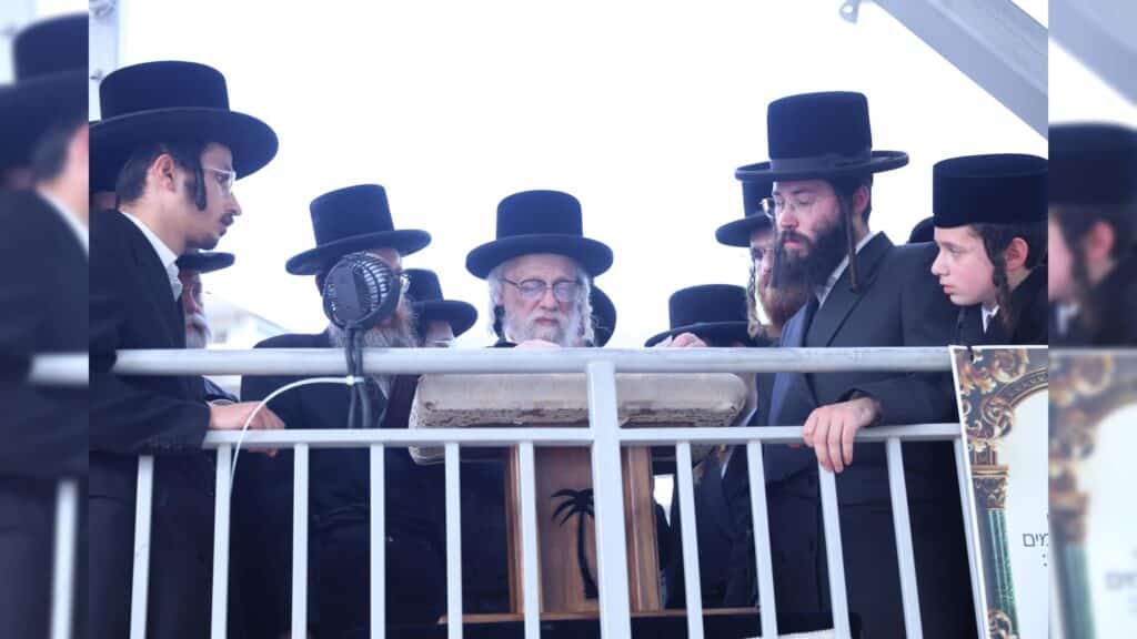 בראשות האדמו"רים: אלפים עלו לציון השל"ה הקדוש בטבריה