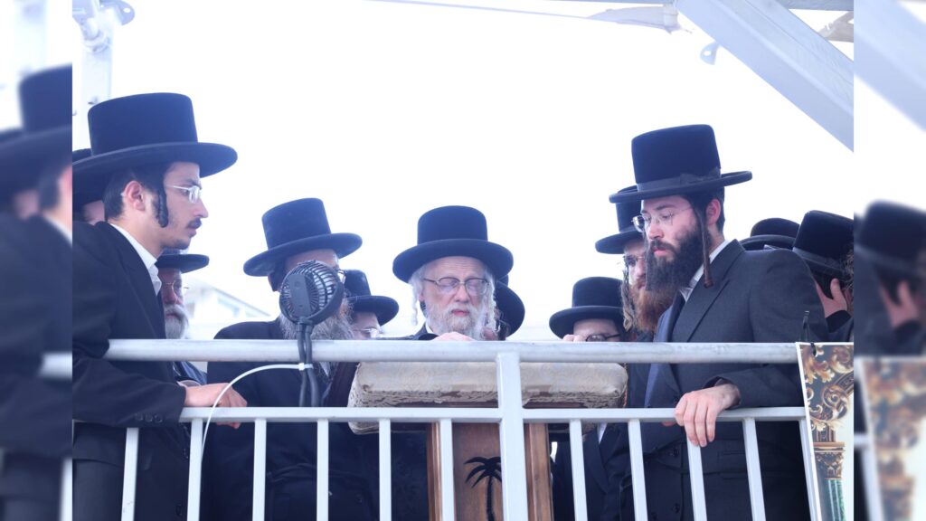 בראשות האדמו"רים: אלפים עלו לציון השל"ה הקדוש בטבריה