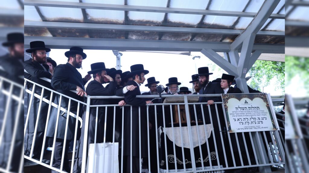 בראשות האדמו"רים: אלפים עלו לציון השל"ה הקדוש בטבריה