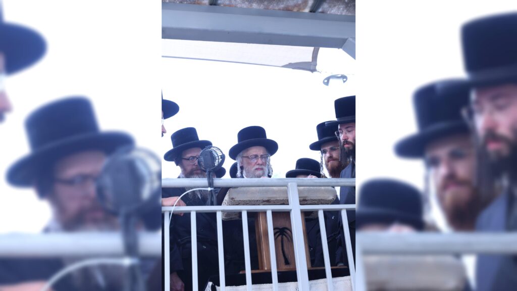 בראשות האדמו"רים: אלפים עלו לציון השל"ה הקדוש בטבריה