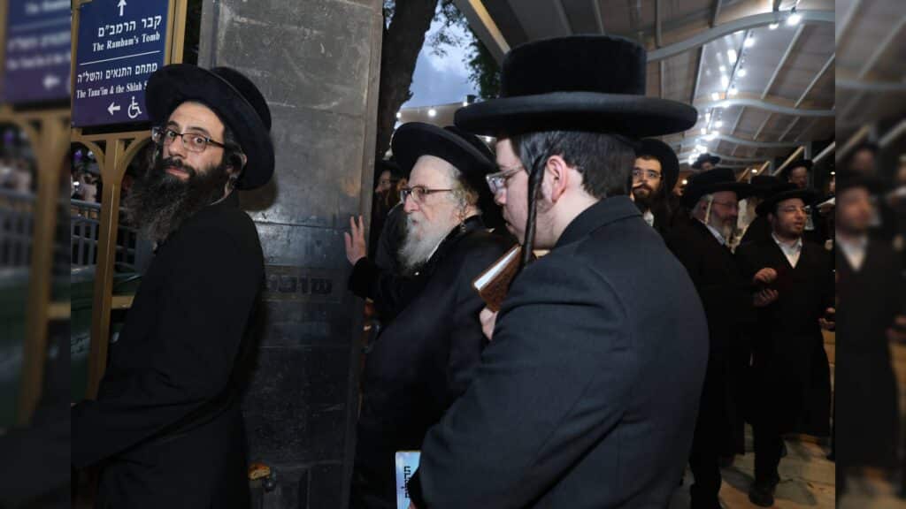 בראשות האדמו"רים: אלפים עלו לציון השל"ה הקדוש בטבריה