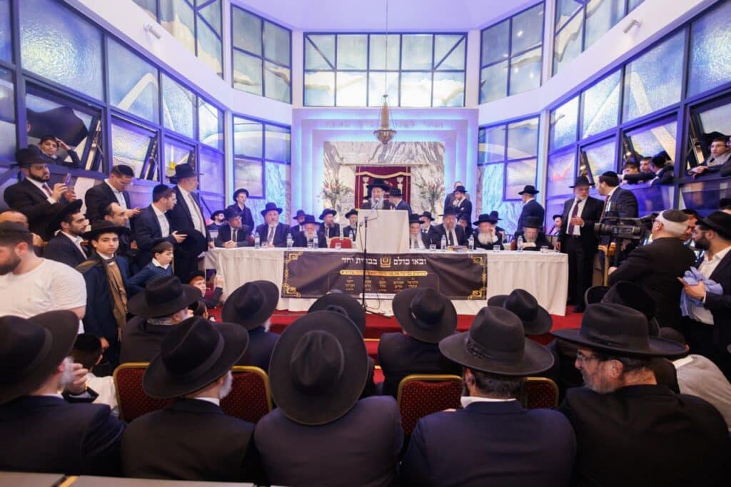 ארגנטינה: רבבות קיבלו את גדולי ישראל במסע קרן עולם התורה