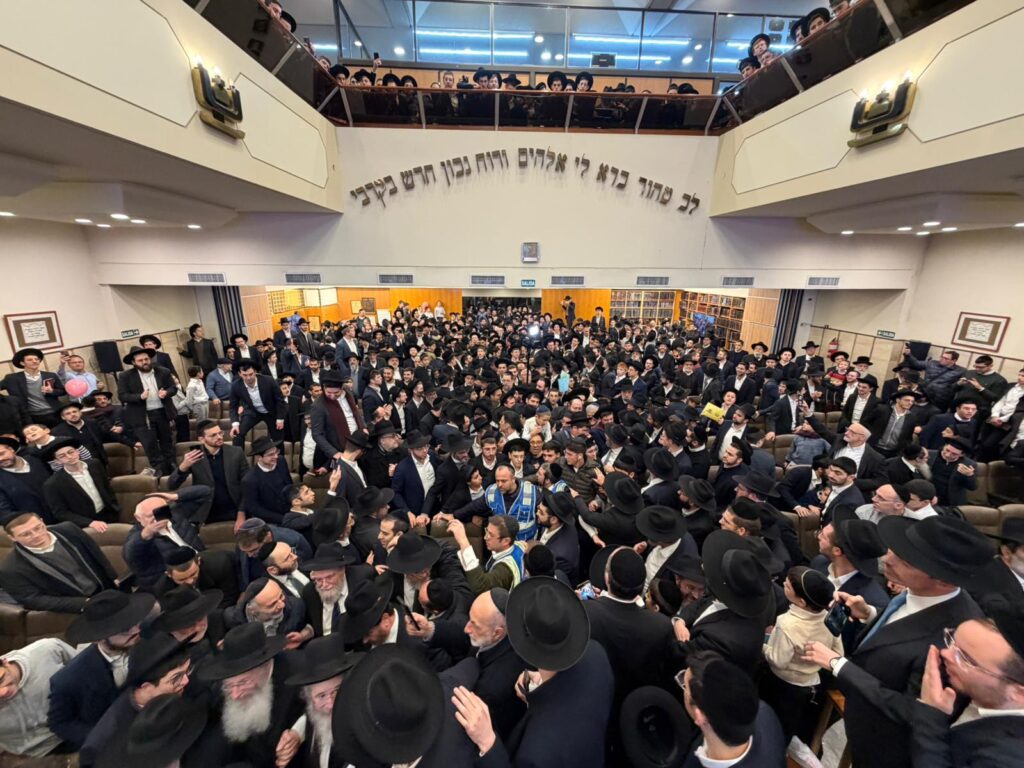 ארגנטינה: רבבות קיבלו את גדולי ישראל במסע קרן עולם התורה