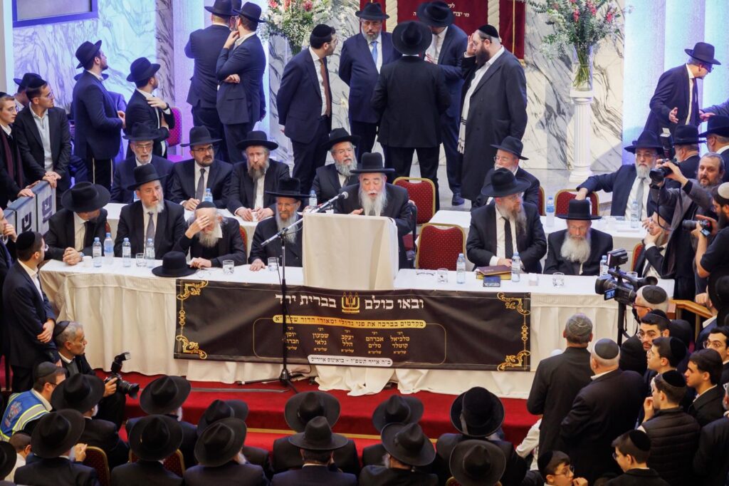 ארגנטינה: רבבות קיבלו את גדולי ישראל במסע קרן עולם התורה