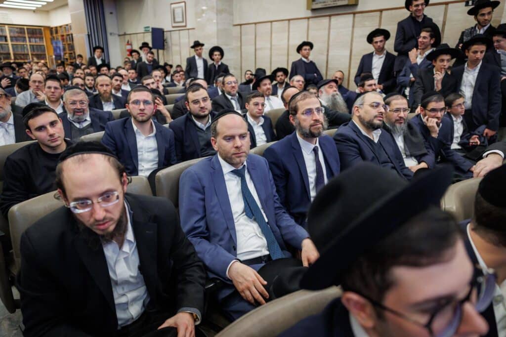 ארגנטינה: רבבות קיבלו את גדולי ישראל במסע קרן עולם התורה