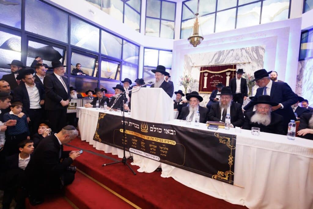 ארגנטינה: רבבות קיבלו את גדולי ישראל במסע קרן עולם התורה