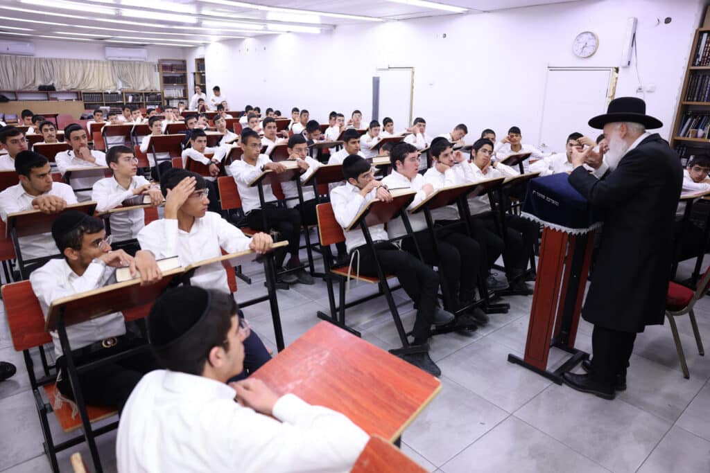 גלריה: השיחה המיוחדת של חבר המועצת לבחורי הישיבה
