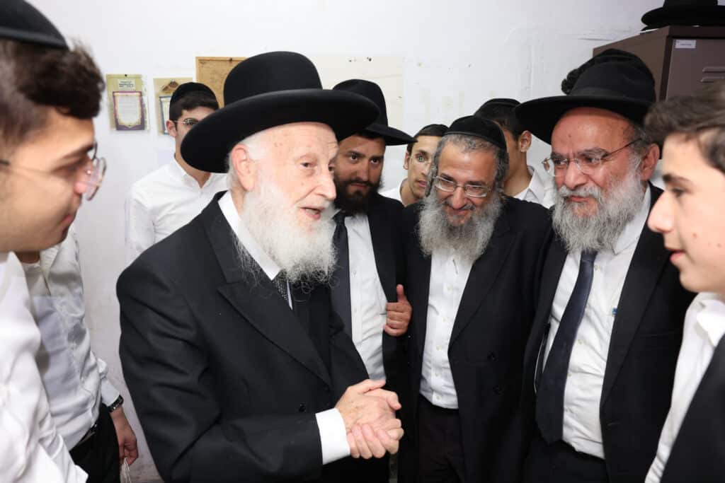 גלריה: השיחה המיוחדת של חבר המועצת לבחורי הישיבה
