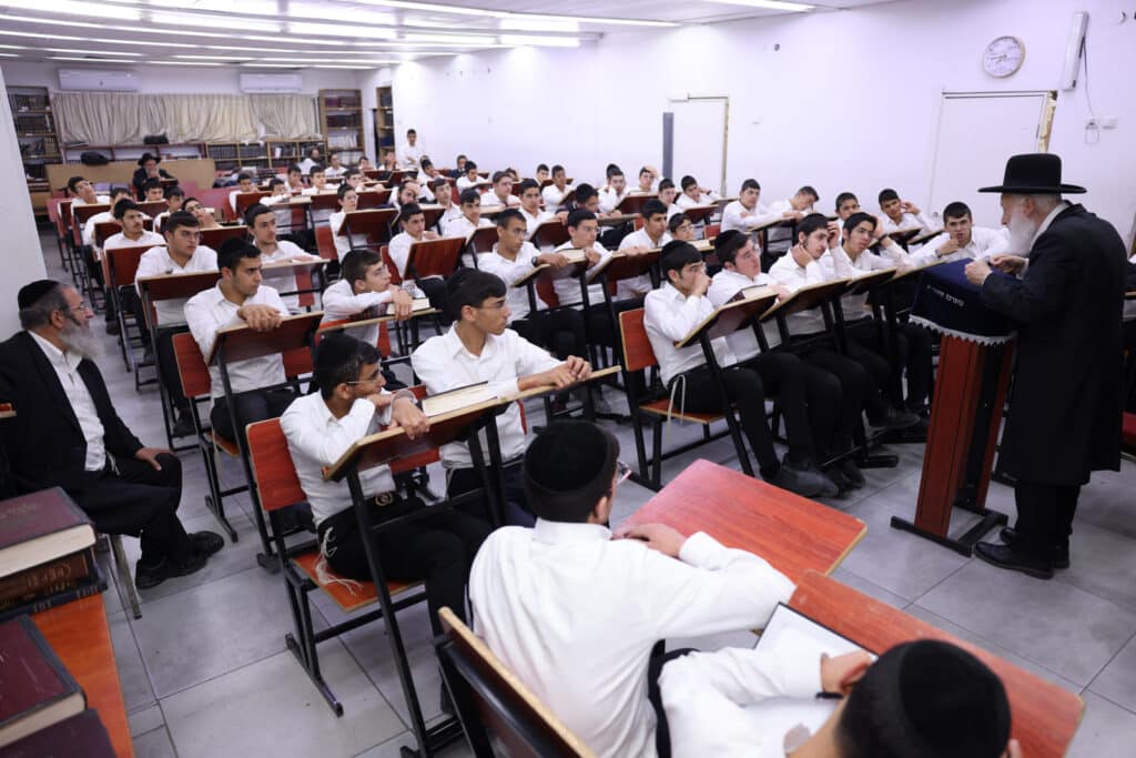 גלריה: השיחה המיוחדת של חבר המועצת לבחורי הישיבה