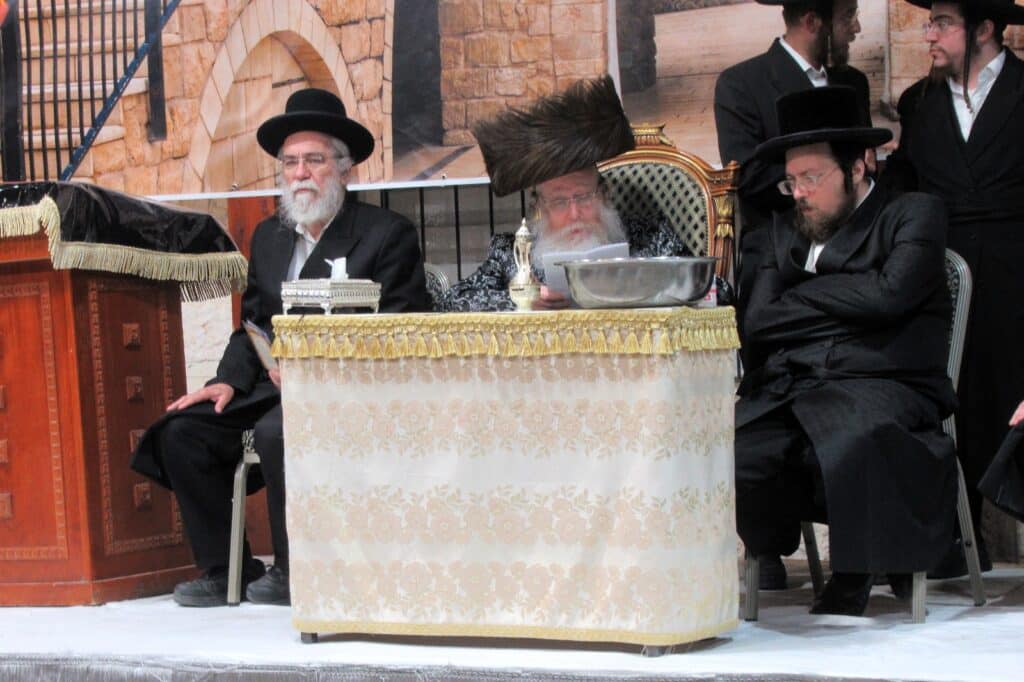 גלריה: מעמד ההדלקה בחסידות קרעטשניף - קרית גת