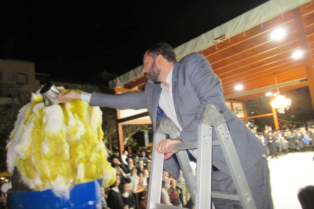 גלריה: מעמד ההדלקה בחסידות קרעטשניף - קרית גת