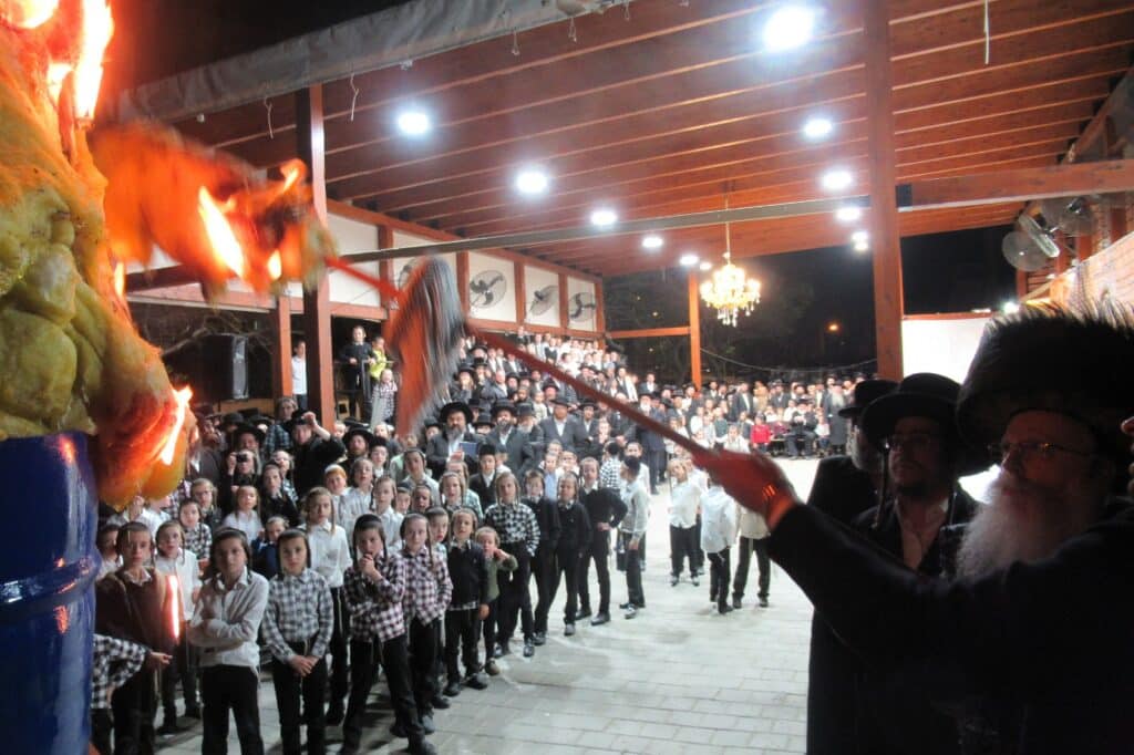 גלריה: מעמד ההדלקה בחסידות קרעטשניף - קרית גת