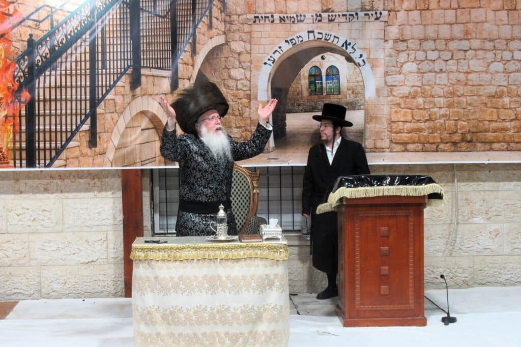 גלריה: מעמד ההדלקה בחסידות קרעטשניף - קרית גת