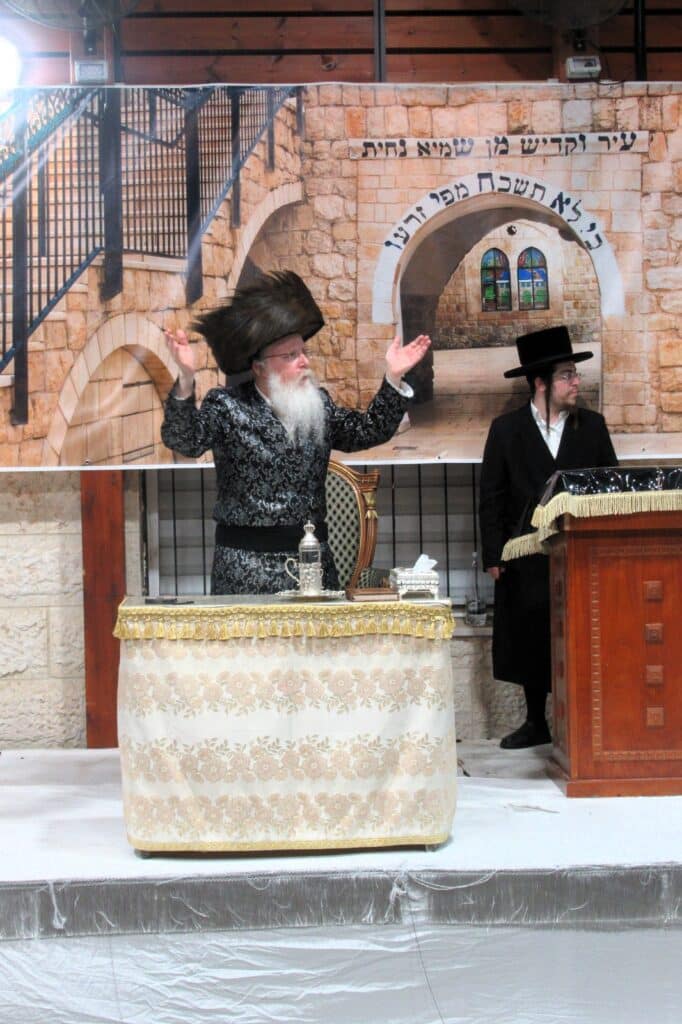 גלריה: מעמד ההדלקה בחסידות קרעטשניף - קרית גת