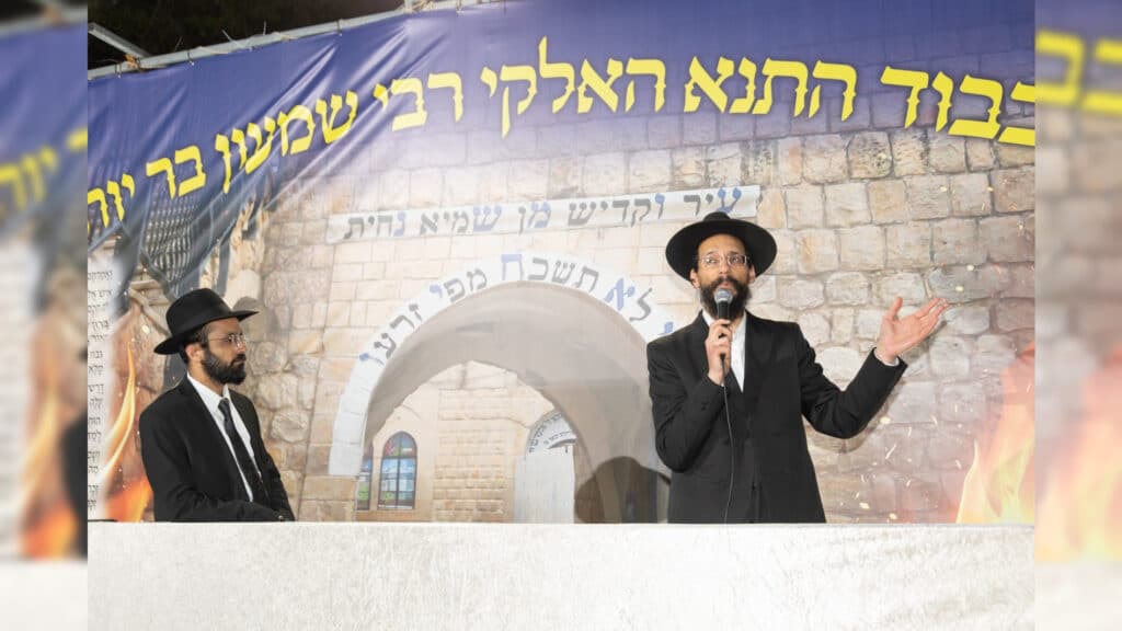 ‪ הגר"י משדי בהדלקה והנחת אבן הפינה לבית מדרשו היכל ה' בפרדס כץ ב"ב‬