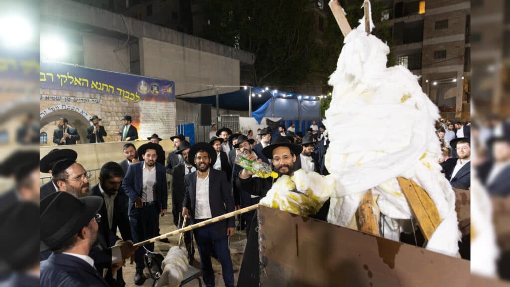 ‪ הגר"י משדי בהדלקה והנחת אבן הפינה לבית מדרשו היכל ה' בפרדס כץ ב"ב‬