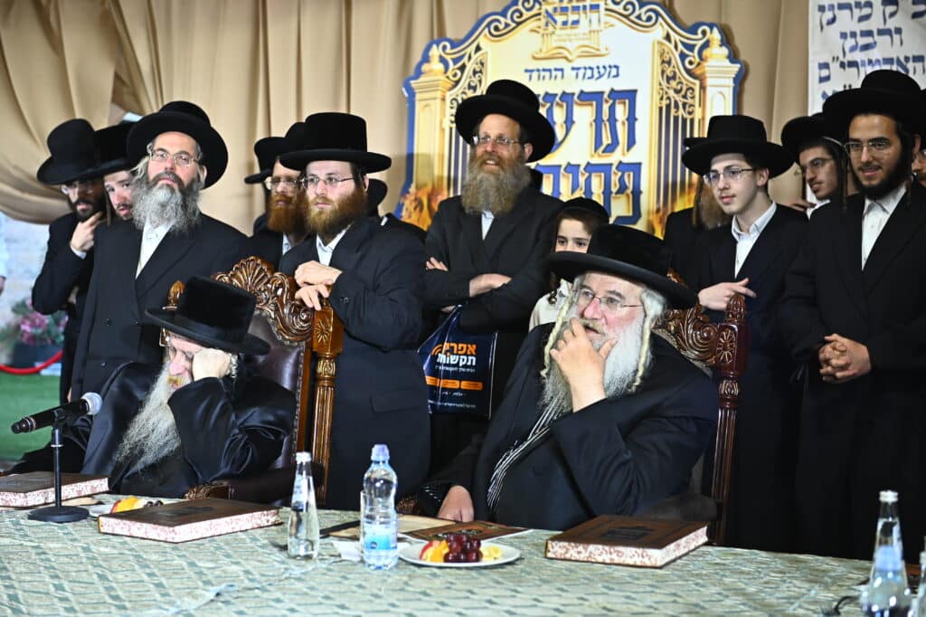 גלריה: אסיפת גדולי הדור במעון האדמו"ר מויזניץ לחיזוק הזוהר