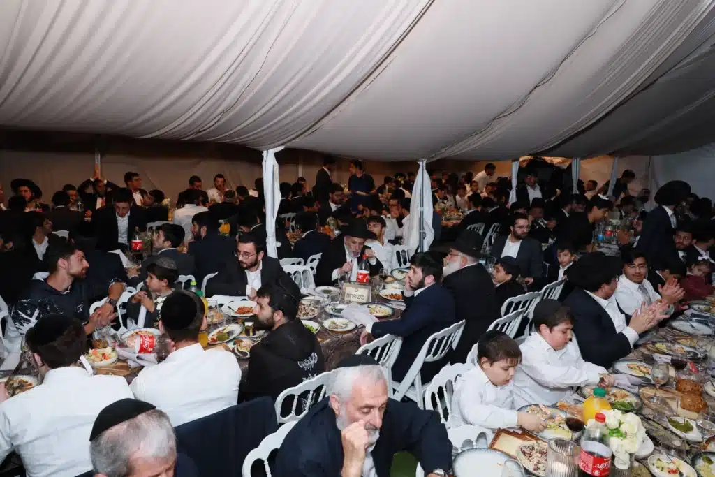 גלריה: מעמד הכנסת ס"ת לישיבת 'באר התלמוד - חזון יחזקאל'