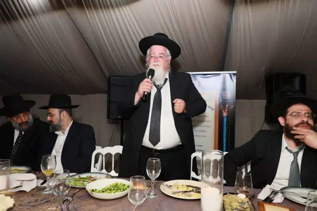 גלריה: מעמד הכנסת ס"ת לישיבת 'באר התלמוד - חזון יחזקאל'