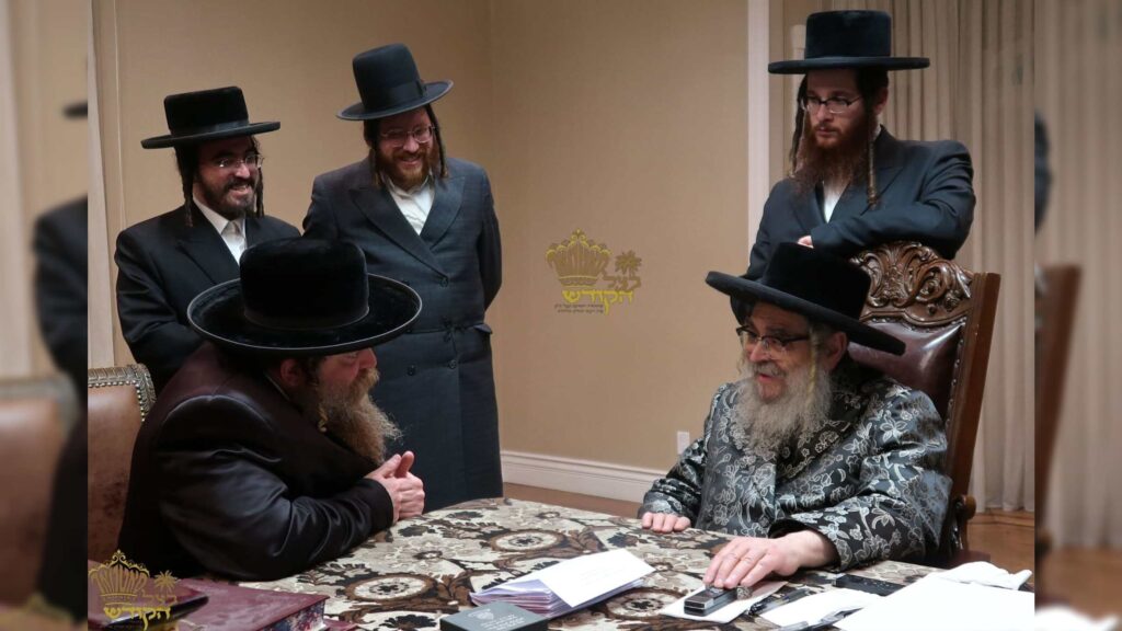 המשב"ק: שניים אוחזין ברב הנבחר והסטנדר בדרך למלון