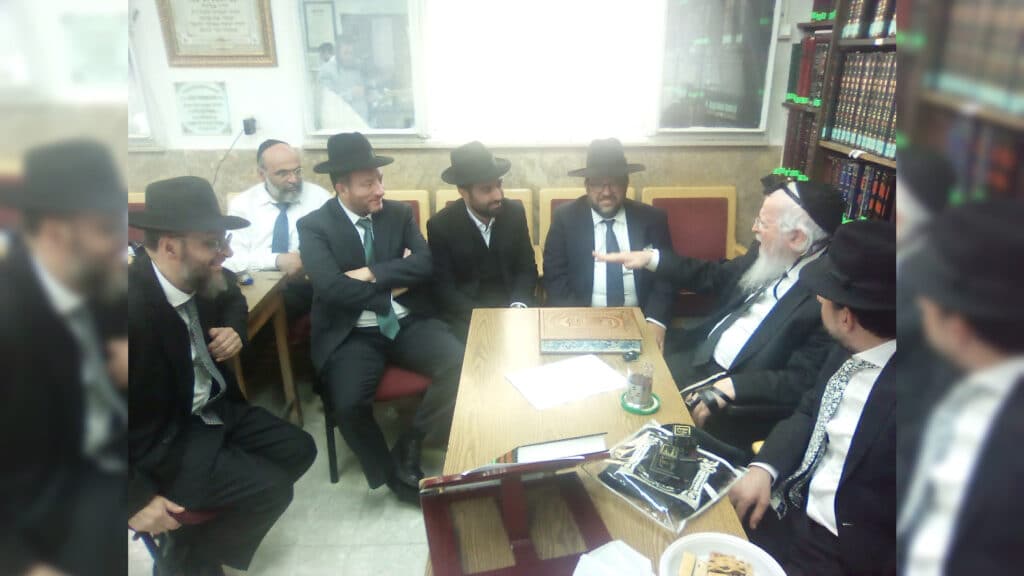 המשב"ק: האדמו"ר שרוצה להתפטר וסערת הענק בחסידות