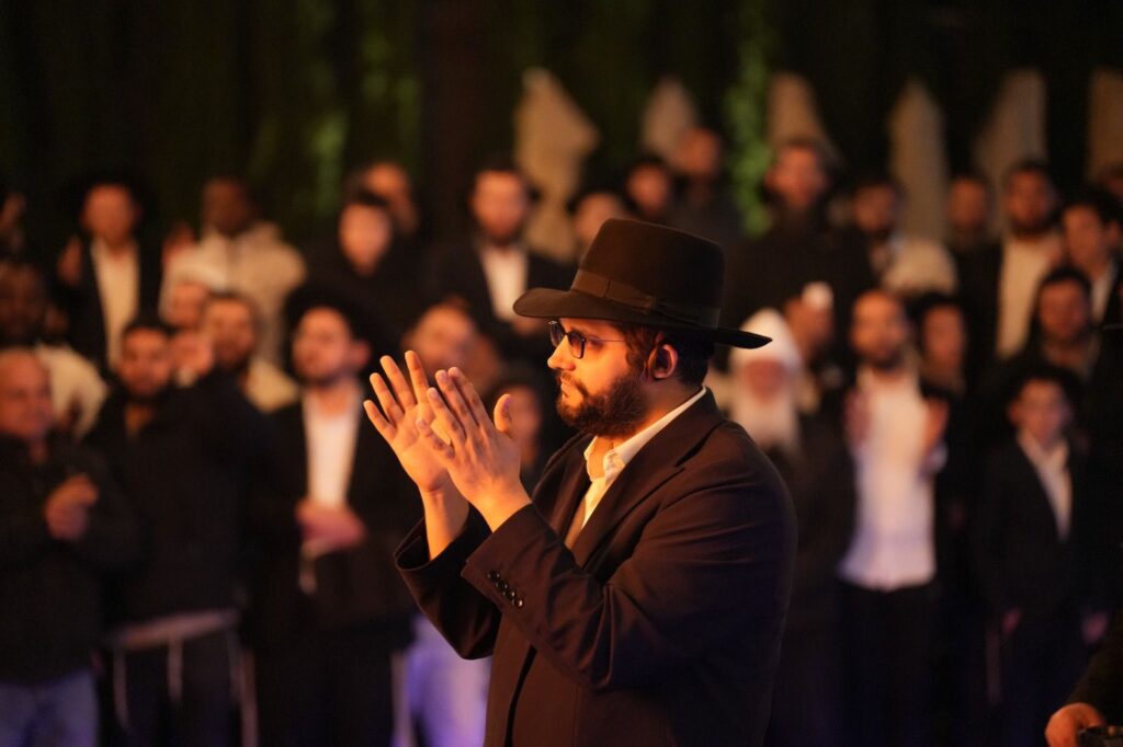 הגאון הינוקא הדליק את האבוקה והתבשר על הולדת בנו