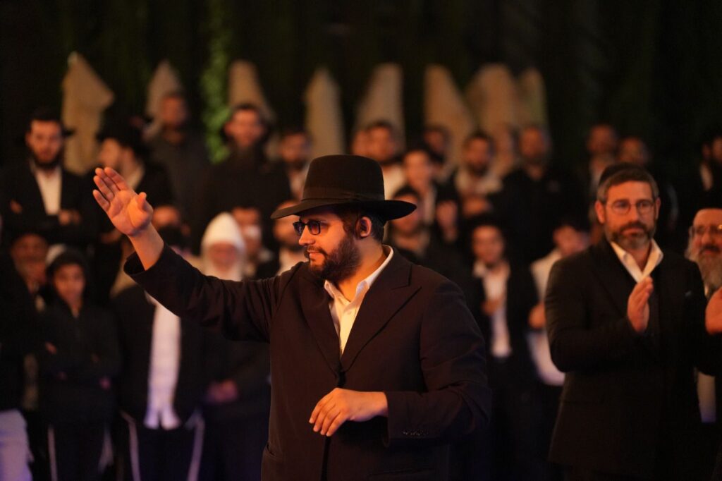 הגאון הינוקא הדליק את האבוקה והתבשר על הולדת בנו