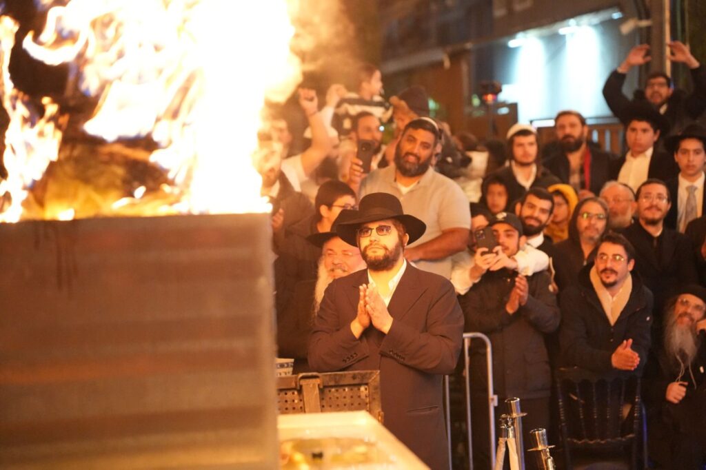 הגאון הינוקא הדליק את האבוקה והתבשר על הולדת בנו